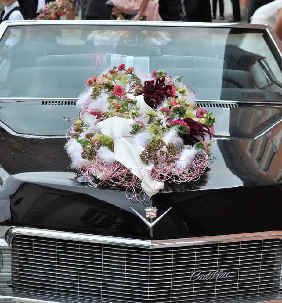 Sommerblumen in Aludrahtkissen